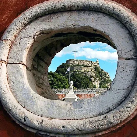 Margarita Kaizer Bridge Apartmán