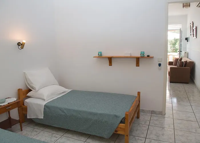 Margarita Kaizer Bridge Apartment Achilleion